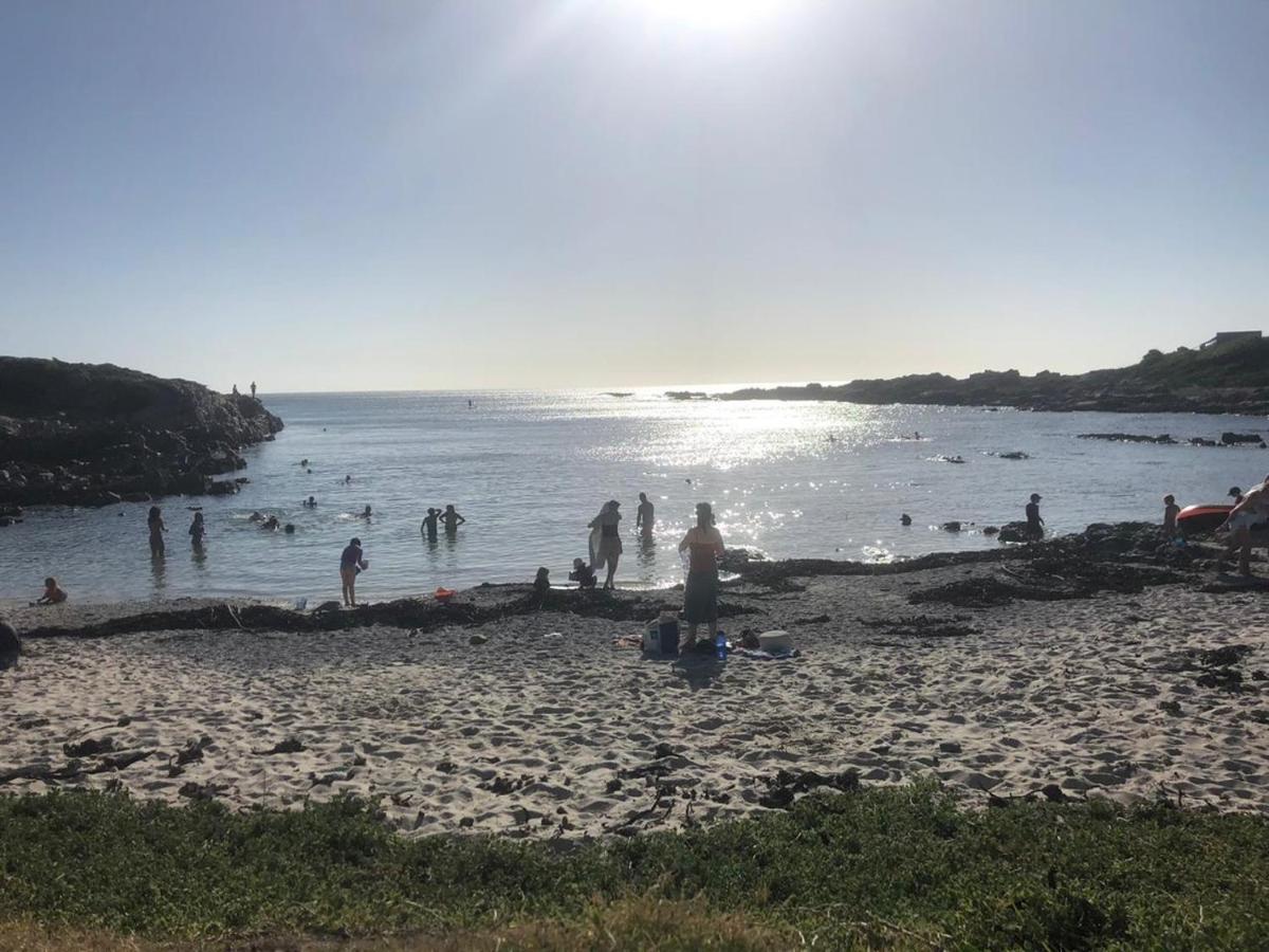 Ons C-Huis - Gansbaai Seafront Accommodation, Back-Up Power Exteriör bild