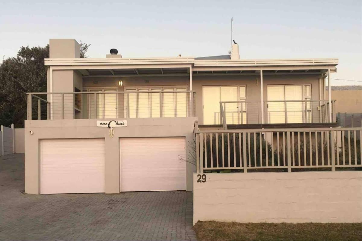 Ons C-Huis - Gansbaai Seafront Accommodation, Back-Up Power Exteriör bild