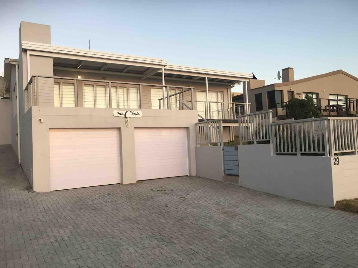 Ons C-Huis - Gansbaai Seafront Accommodation, Back-Up Power Exteriör bild