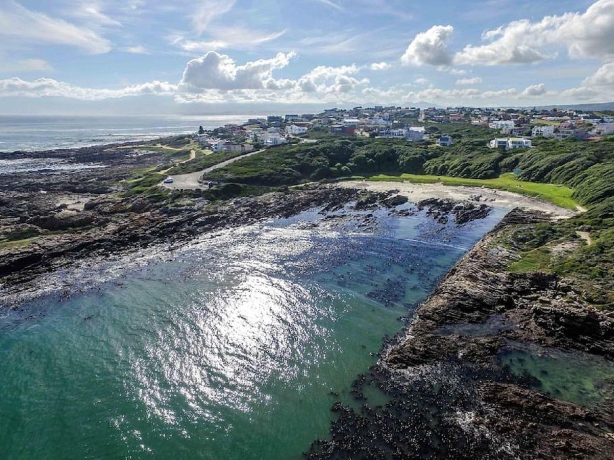 Ons C-Huis - Gansbaai Seafront Accommodation, Back-Up Power Exteriör bild